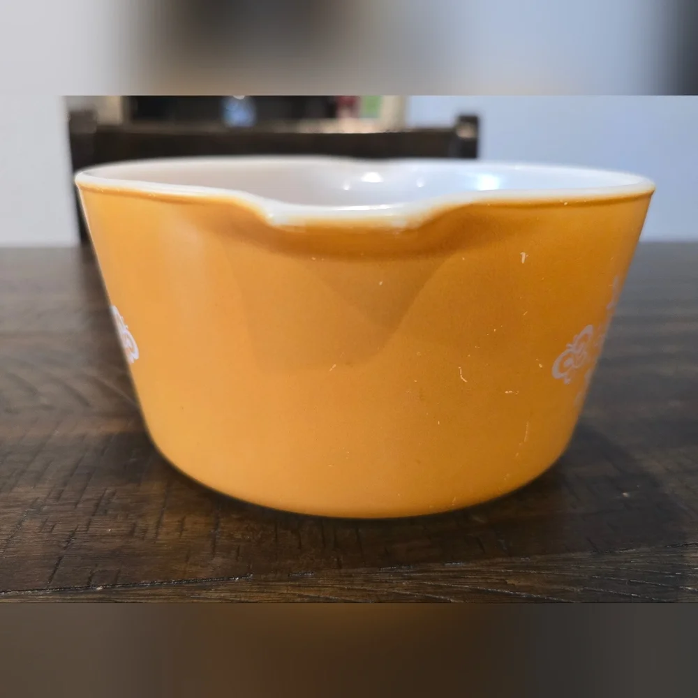 Vintage Pyrex Casserole Dish in the 